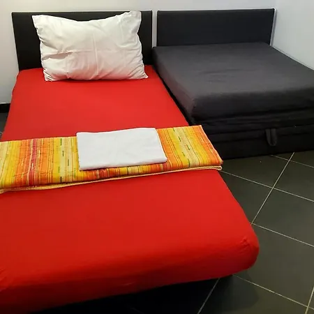 Charming 3 Sleeps 4 Guests Appartement Split